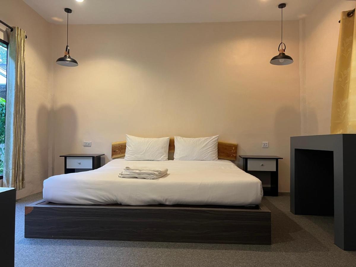 Vivi Hotel Resort Phuket Exteriör bild