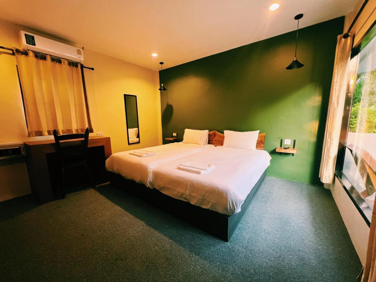 Vivi Hotel Resort Phuket Exteriör bild
