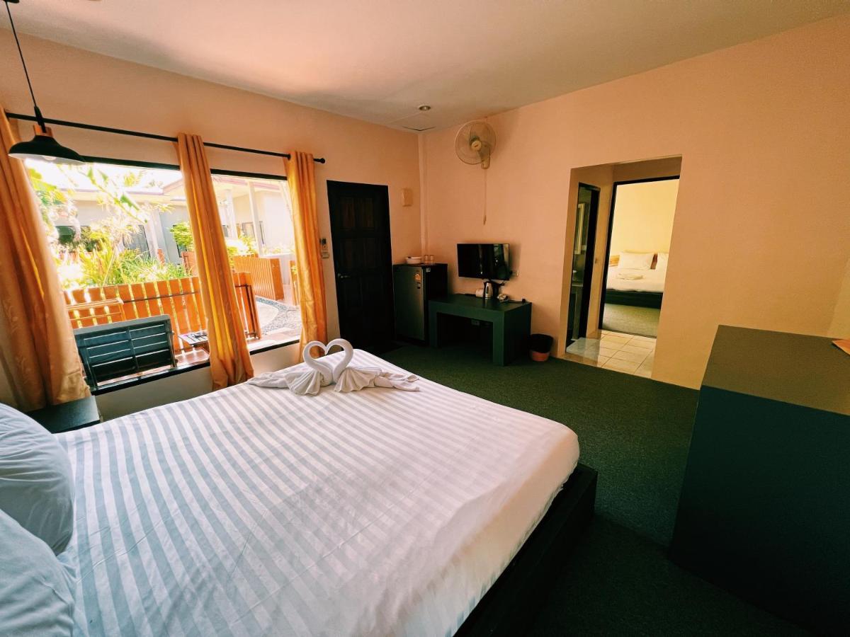 Vivi Hotel Resort Phuket Exteriör bild